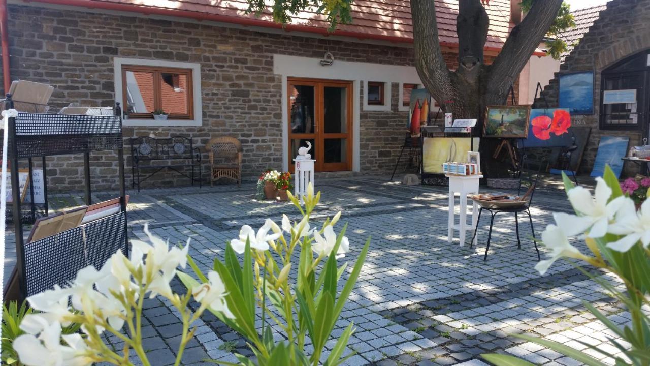 Csoepi Panzio Bed & Breakfast Tihany Exterior foto